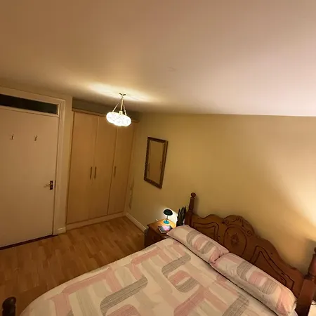 Ubytování v soukromí The Economy Center In Shared *